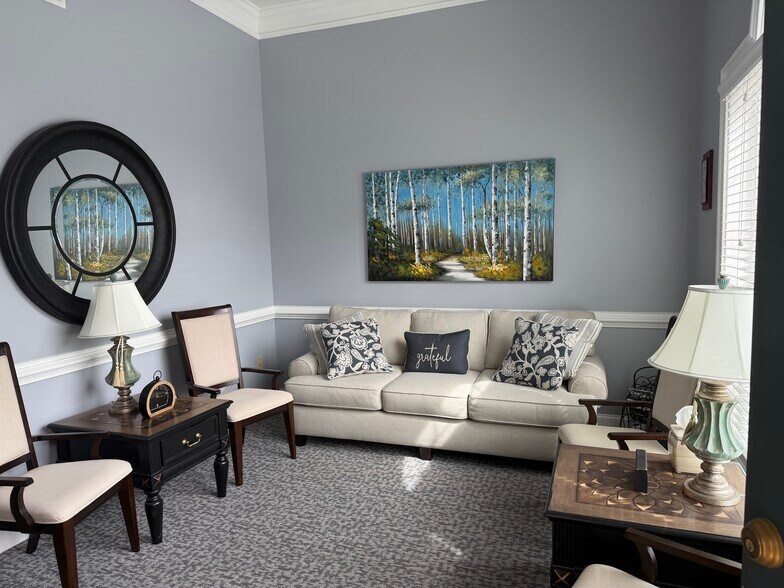 More Photos Of 3237 S Cherokee Ln, Woodstock Office For Sale