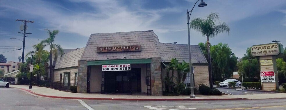More Photos Of 249 S Indiana Ave, Vista Bank For Lease