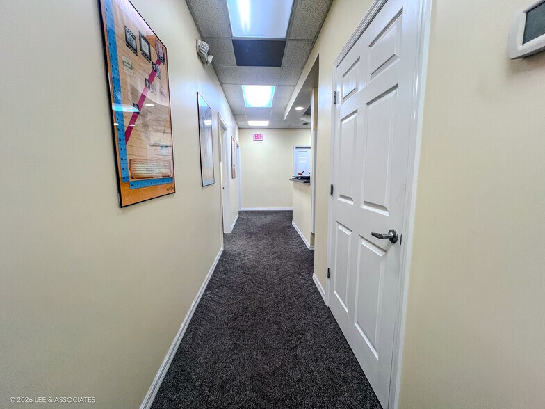 More Photos Of 7550 W University Ave, Gainesville Medical For Sale