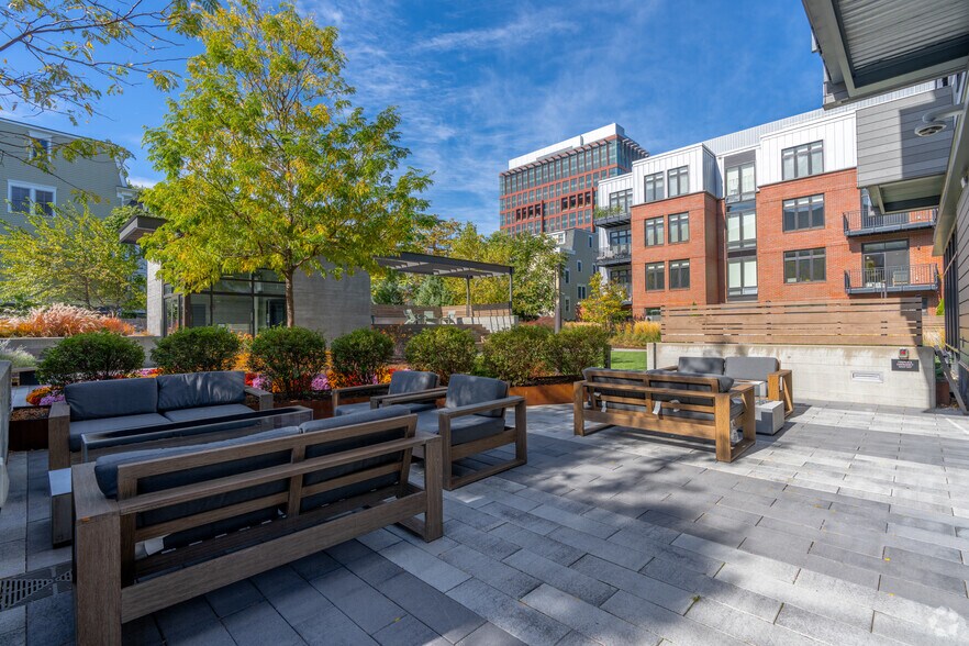 More Photos Of 21 Charles St, Cambridge Apartments For Lease
