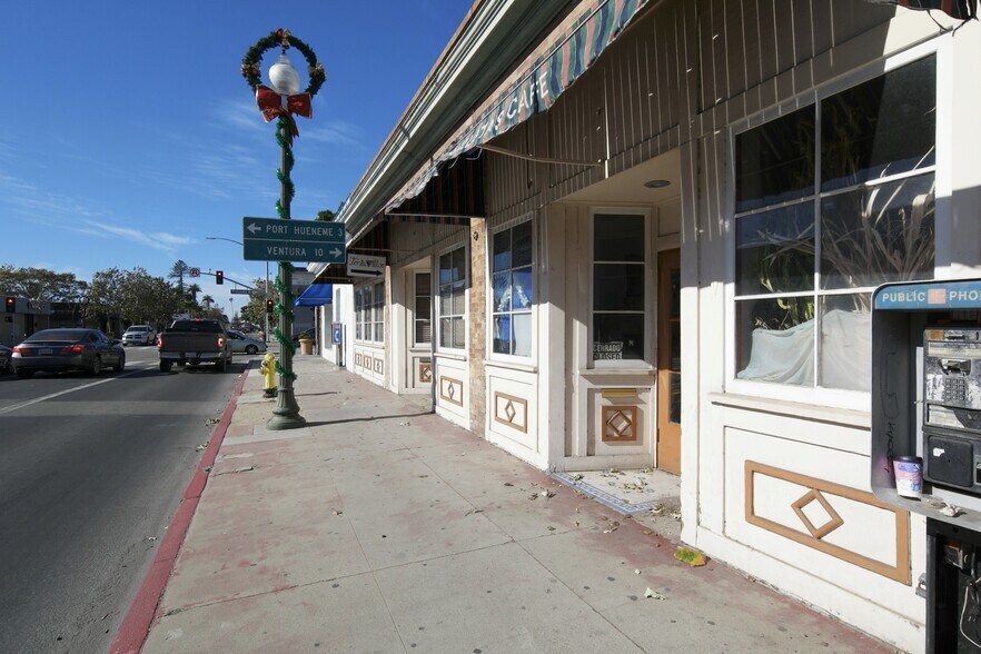 More Photos Of 111 E 5th St, Oxnard Storefront For Sale