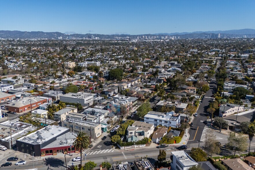 More Photos Of 513 Boccaccio Ave, Venice Office For Lease