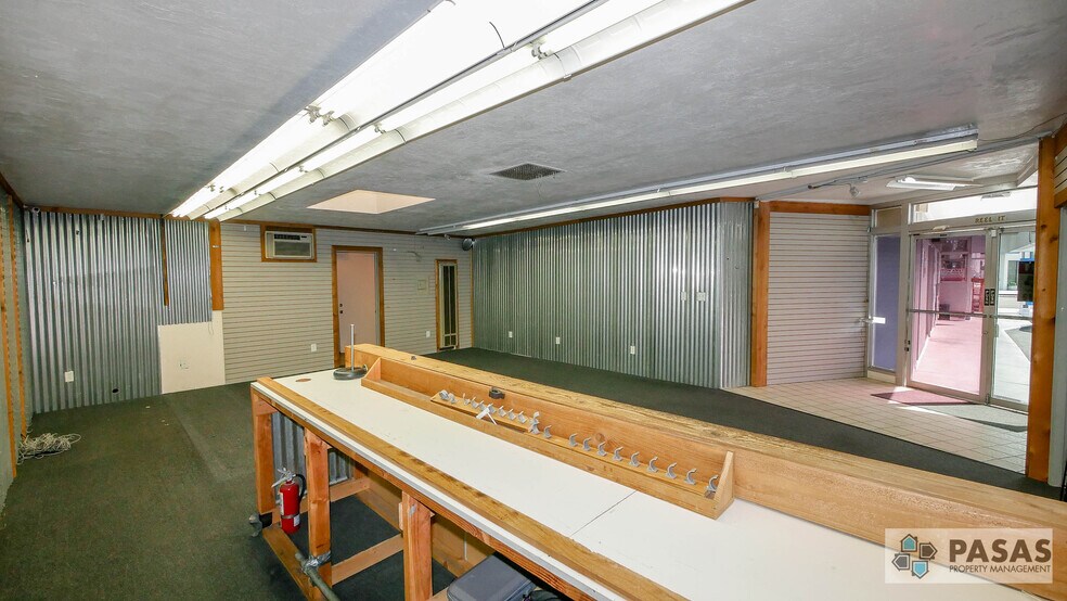 More Photos Of 3016-3018 Garrison St., San Diego Storefront Retail Office For Lease