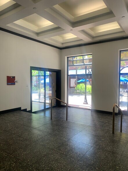 More Photos Of 114-122 N Artsakh St, Glendale Office For Lease