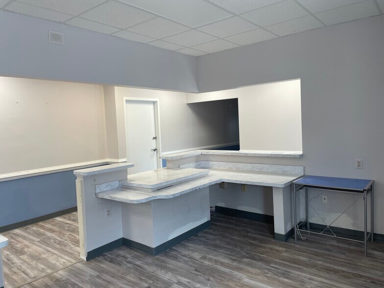 More Photos Of 325 Gambrills Rd, Gambrills Office For Sale