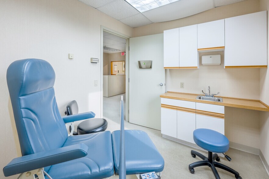 More Photos Of 235 Plain St, Providence Medical For Sale