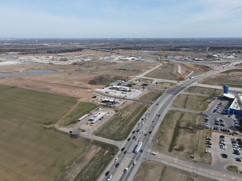 More Photos Of I- 35 S @ Hwy 9 Newcastle, Norman Land For Sale