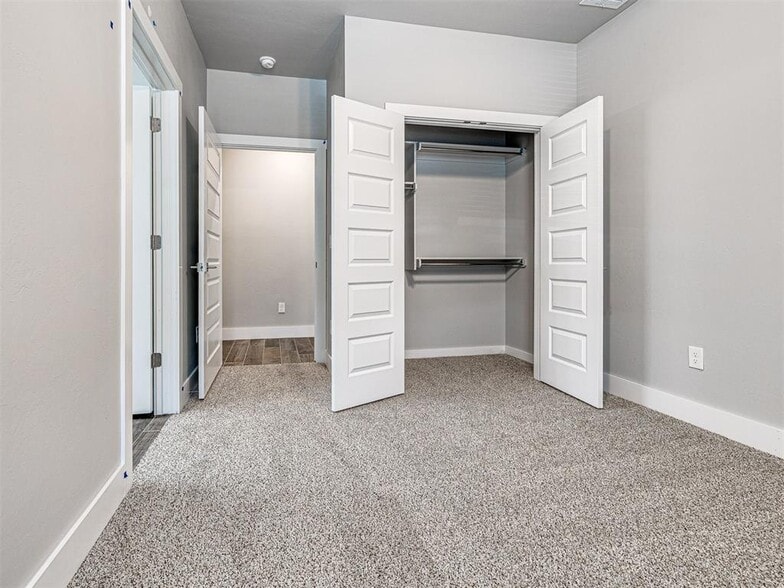 More Photos Of 103 E Edwards St, Edmond Apartments For Sale