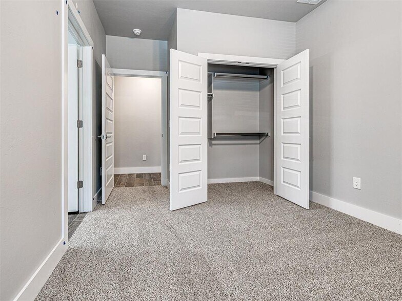 More Photos Of 103 Edwards St, Edmond Apartments For Sale