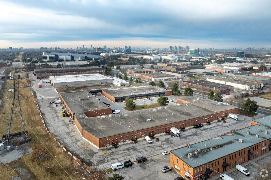 More Photos Of 270 Esna Park Dr, Markham Service For Lease