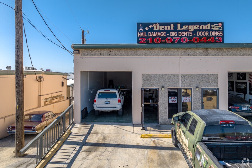 More Photos Of 10415 Perrin Beitel Rd, San Antonio Unknown For Lease