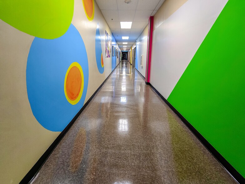 More Photos Of 2810 S US Highway 1, Fort Pierce General Retail For Sale