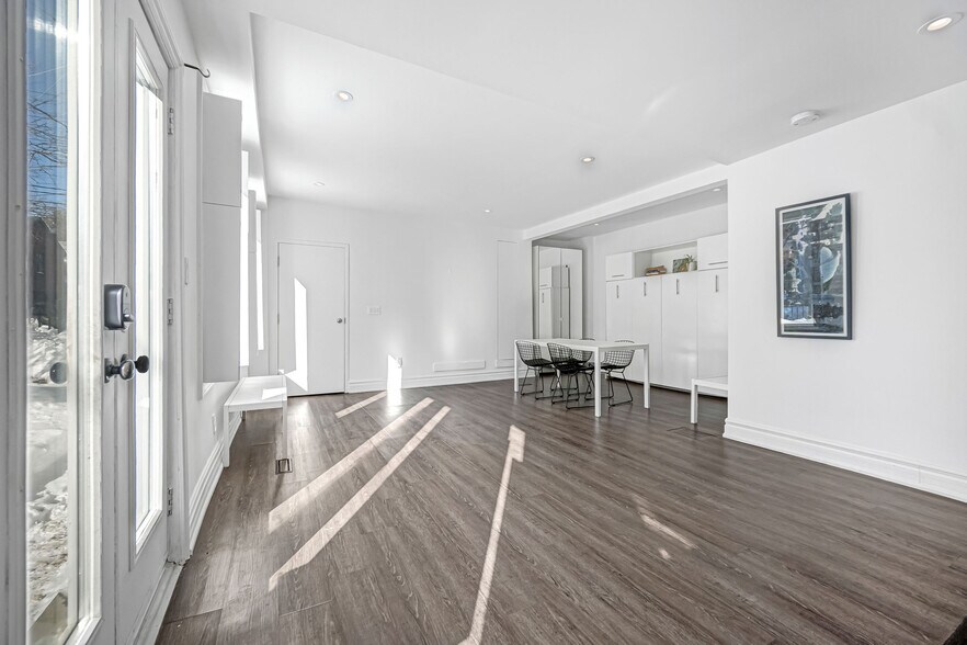 More Photos Of 391 Ontario St, Toronto General Retail For Sale