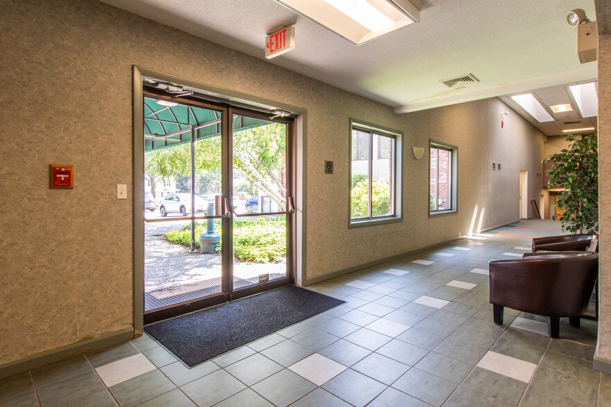 More Photos Of 155 Main Dunstable Rd, Nashua Medical For Lease