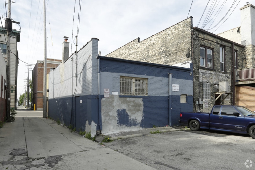 More Photos Of 620 W Historic Mitchell St, Milwaukee Storefront Retail Office For Sale