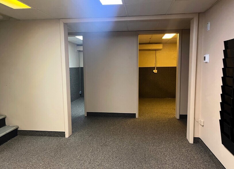 More Photos Of 930 N 9th St, Stroudsburg Storefront Retail Residential For Sale