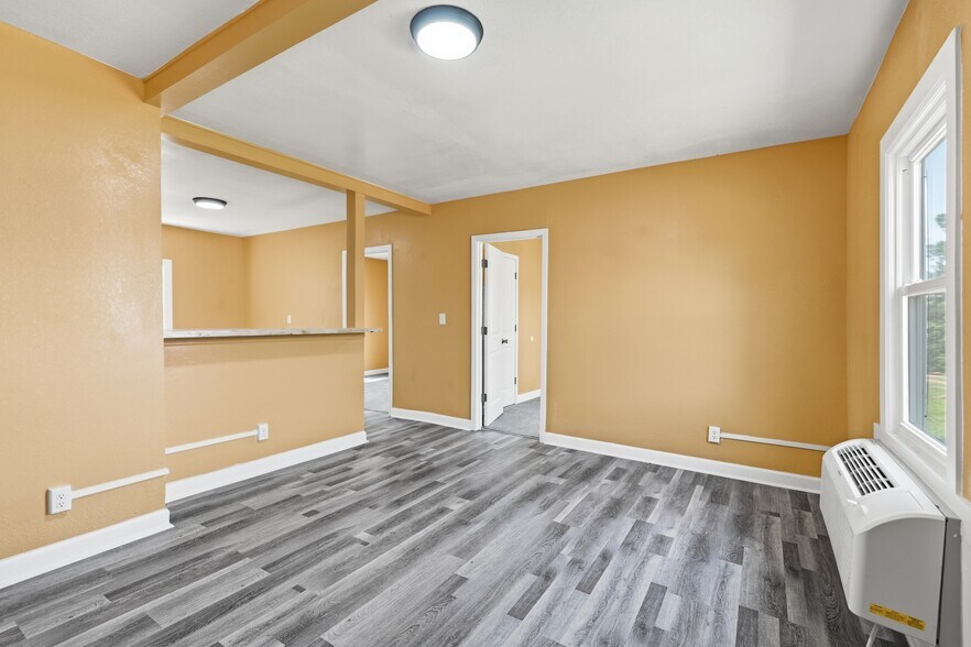 More Photos Of 10907 E 87th St, Raytown Multifamily For Sale