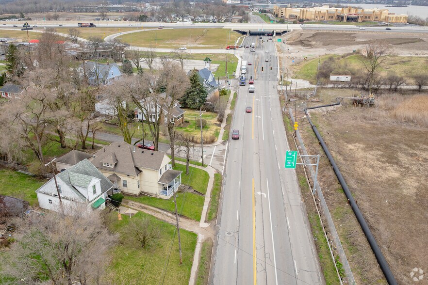 More Photos Of 1693 Miami St, Toledo Apartments For Sale