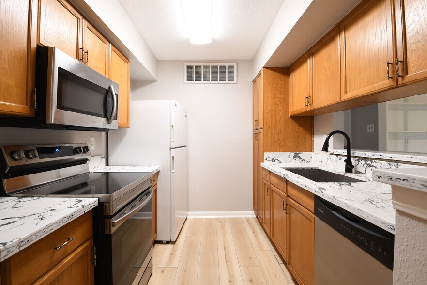 More Photos Of , Houston Multifamily For Sale