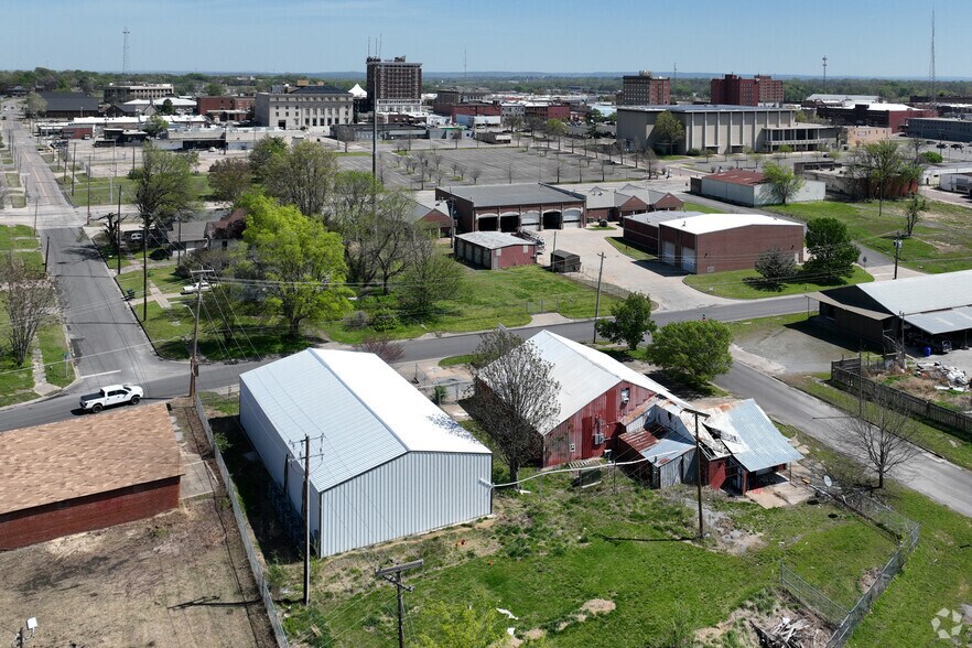 More Photos Of 603 Elgin St, Muskogee Manufacturing For Sale