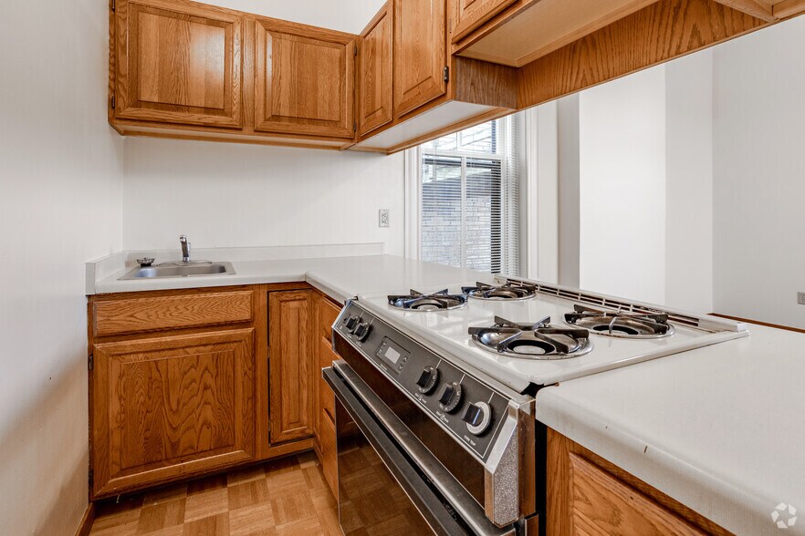 More Photos Of 1009 Park Ave, Minneapolis Apartments For Sale