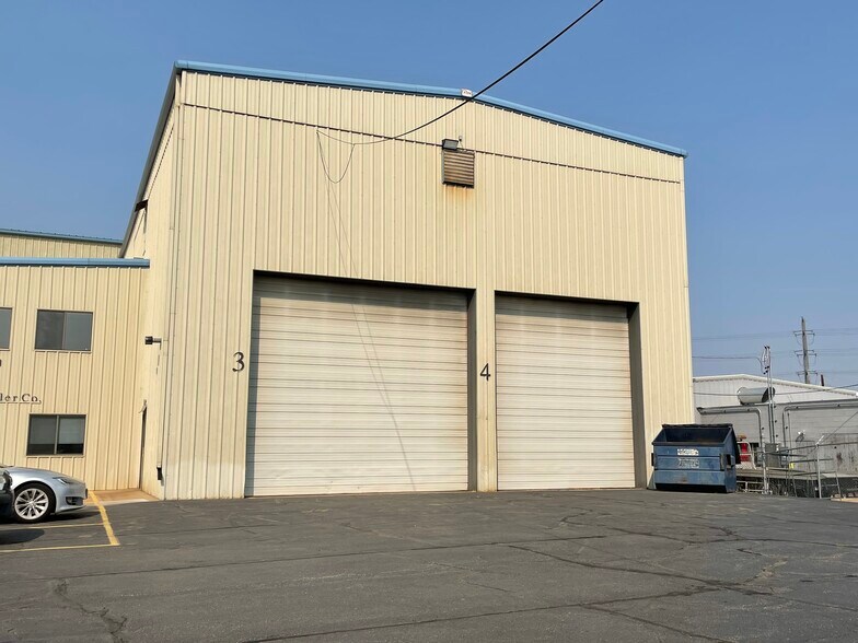 More Photos Of 4751 Fox St, Denver Manufacturing For Lease