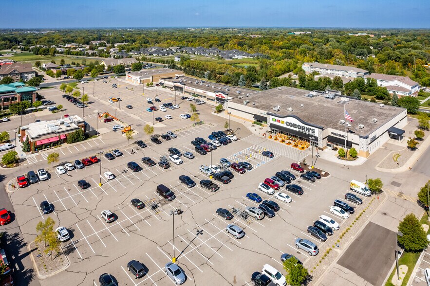 More Photos Of 1300-1490 N Babcock Blvd, Delano Unknown For Lease