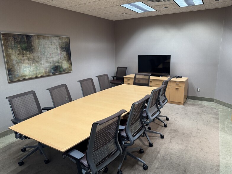 More Photos Of 400 Valley Rd, Mount Arlington Medical For Lease