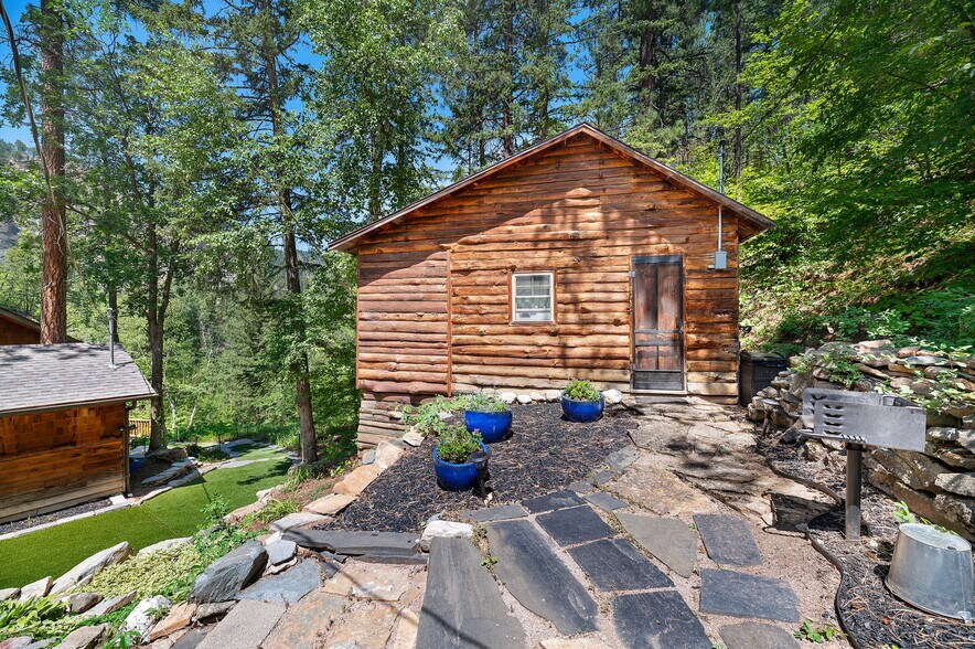 More Photos Of 10888 Rimrock Pl, Spearfish Hotel For Sale