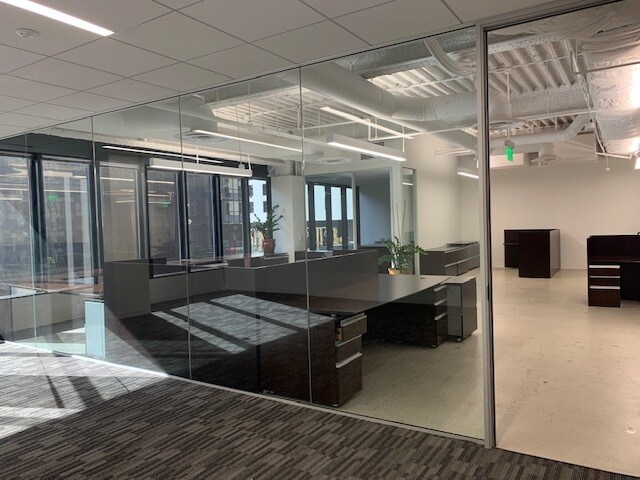 More Photos Of 700 S Flower St, Los Angeles Office For Lease