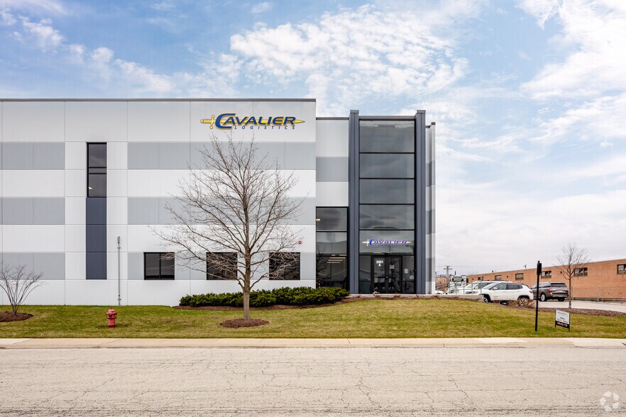 More Photos Of 2001 Arthur Ave, Elk Grove Village Distribution For Lease