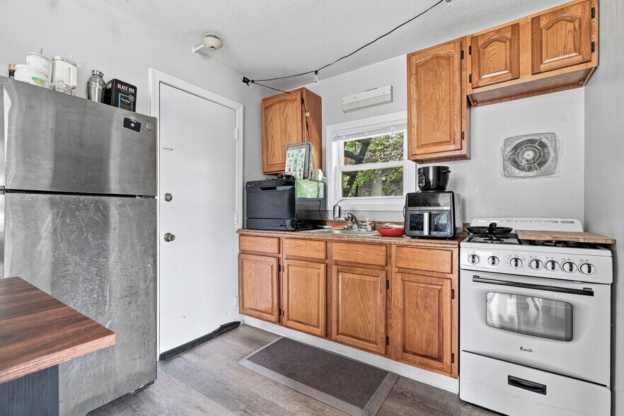 More Photos Of 219 River St, Woonsocket Apartments For Sale