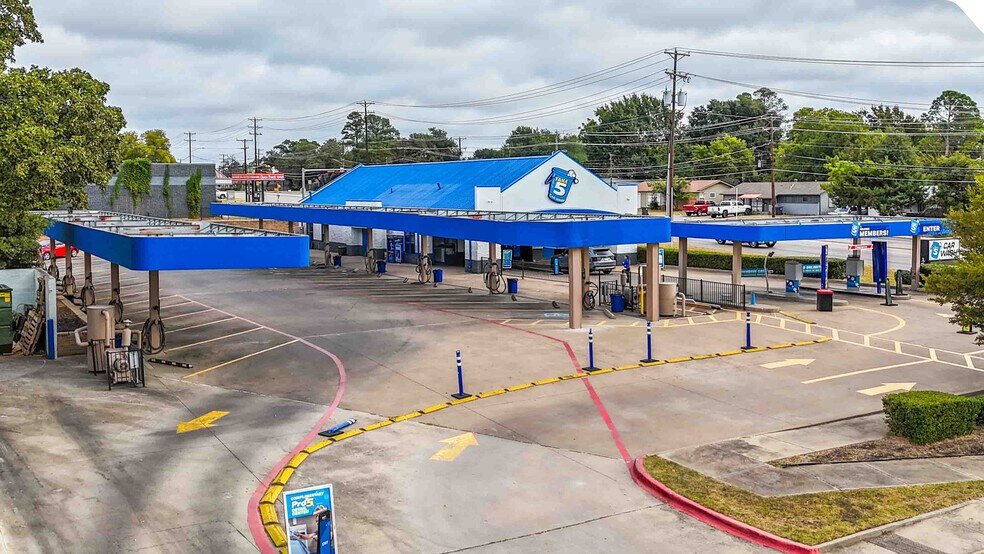 Primary Photo Of 1912 S Cooper St, Arlington Carwash For Sale