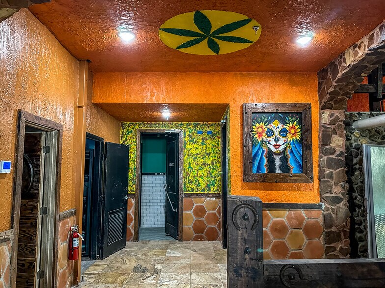 More Photos Of 17381 Tomball Pky, Houston Restaurant For Sale