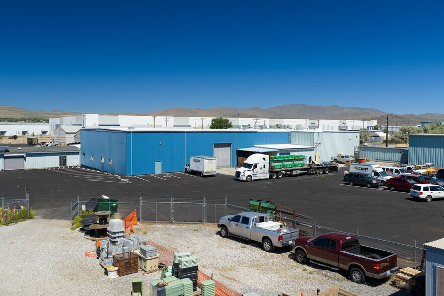 More Photos Of 5601 Echo Ave, Reno Warehouse For Lease