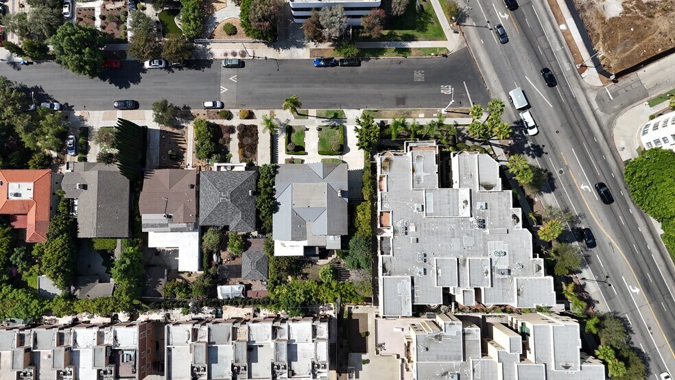 More Photos Of 658 S Bronson Ave, Los Angeles Office Residential For Sale