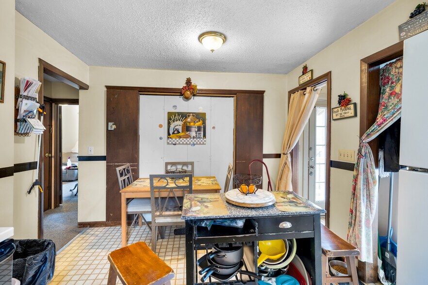 More Photos Of 678 Colonel Ledyard Hwy, Ledyard Storefront Retail Residential For Sale