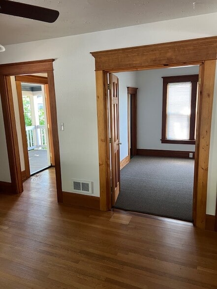 More Photos Of 2022 Broadway St, Vancouver Loft Creative Space For Sale