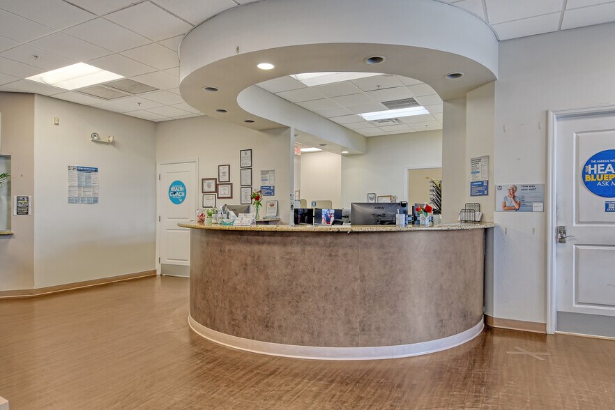 More Photos Of 4351 Cortez Rd, Bradenton Medical For Sale