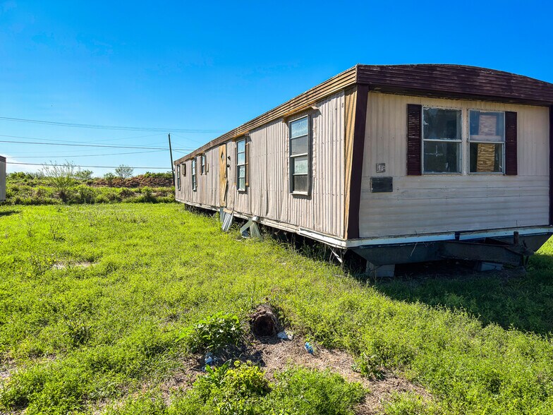 More Photos Of John Wayne Dr, Robstown Land For Sale