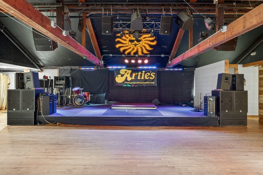 More Photos Of 1121 Route 12, Frenchtown Bar For Sale