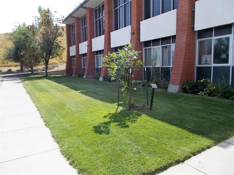 More Photos Of 20 W 3rd St, Havre Apartments For Sale