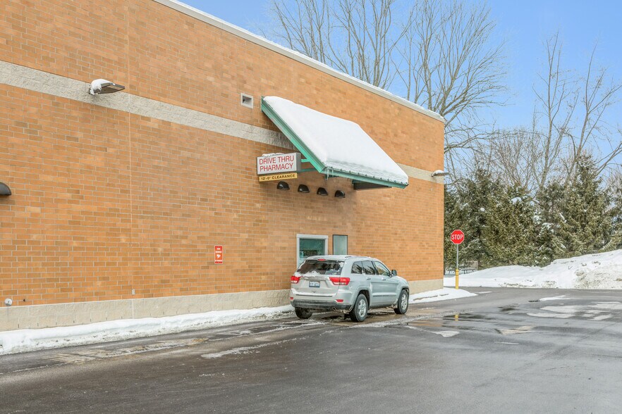 More Photos Of 819 W Main St, Fremont Drugstore For Sale