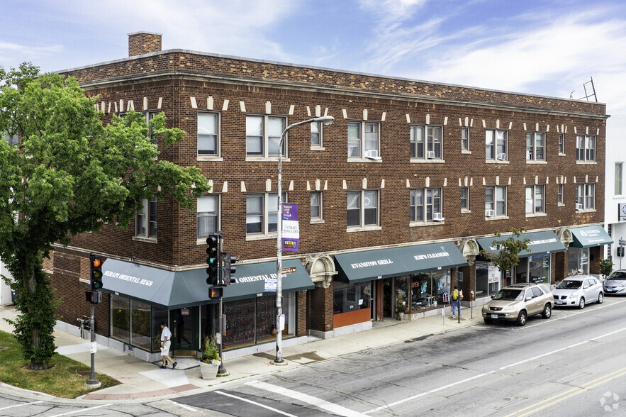 Primary Photo Of 1041-1049 Chicago Ave, Evanston Storefront Retail Residential For Lease