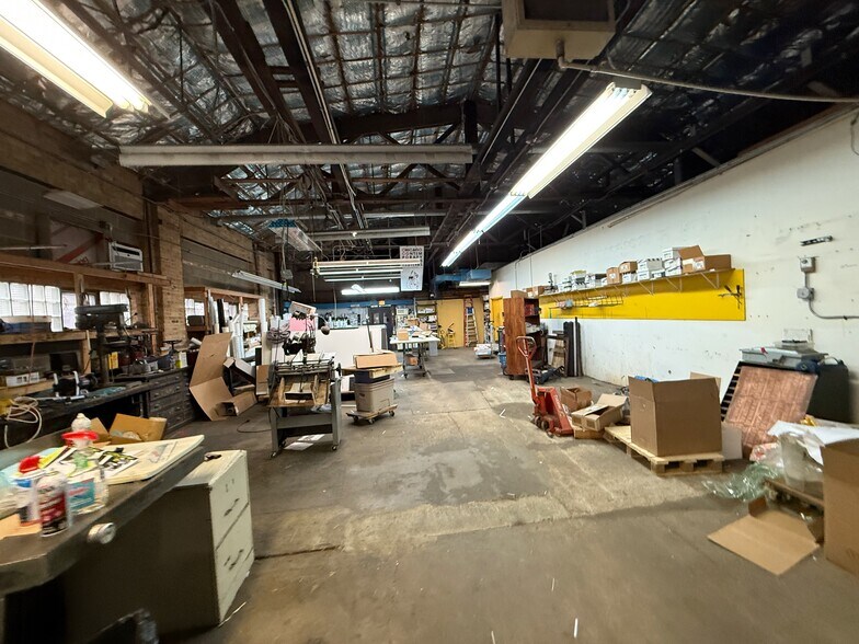 More Photos Of 3338 N Ravenswood Ave, Chicago Industrial For Sale