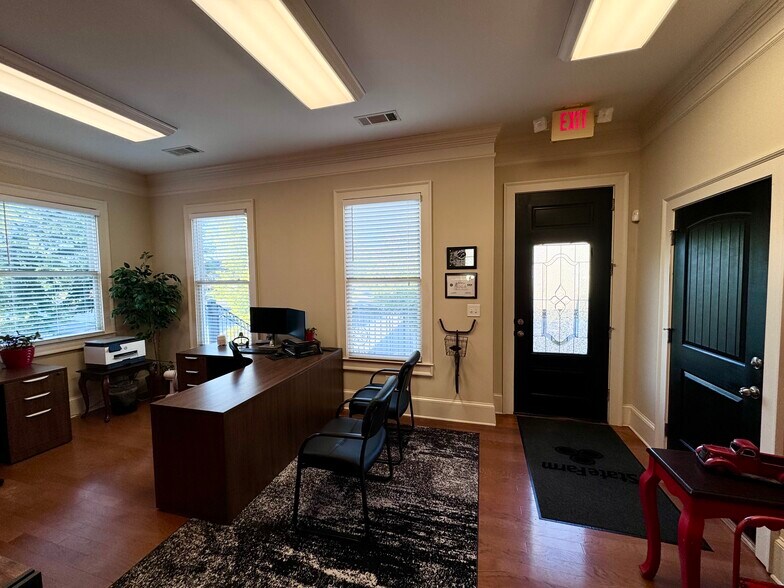 More Photos Of 1100 Old Dawson Village Rd, Dawsonville Office For Sale