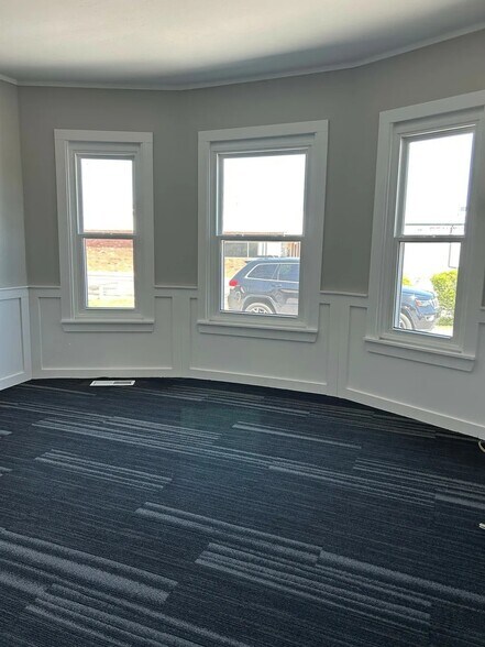 More Photos Of 1225 W Britton Rd, Oklahoma City Office For Sale