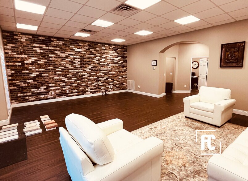 More Photos Of 2662-2698 SE Willoughby Blvd, Stuart Office For Sale