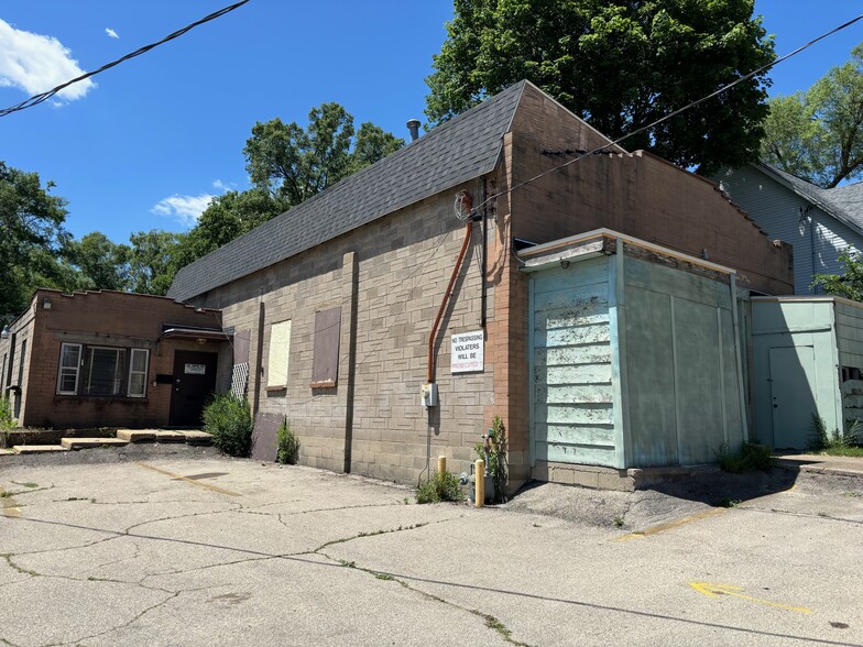 Primary Photo Of 530 Center Ave, Janesville Industrial For Sale