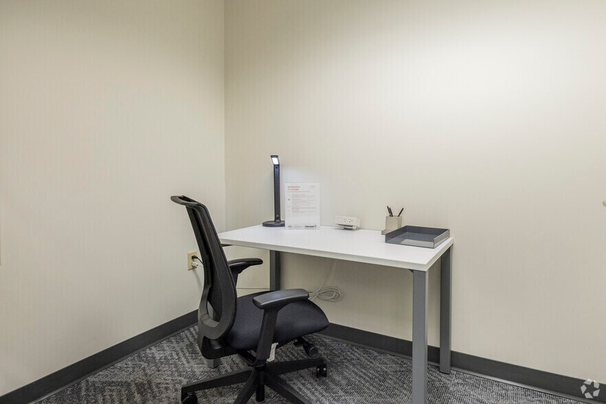 More Photos Of 140 Stoneridge Dr, Columbia Coworking Space